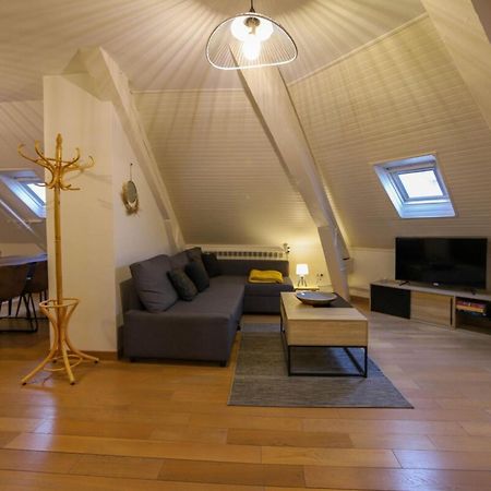 Le Factory Duplex En Vieille Ville Cote Lac Annecy Bagian luar foto