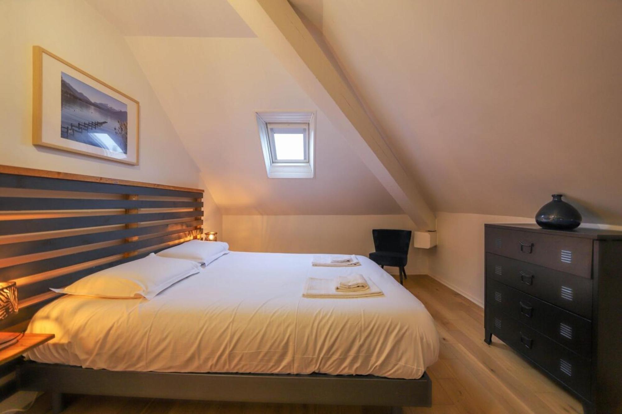 Le Factory Duplex En Vieille Ville Cote Lac Annecy Bagian luar foto